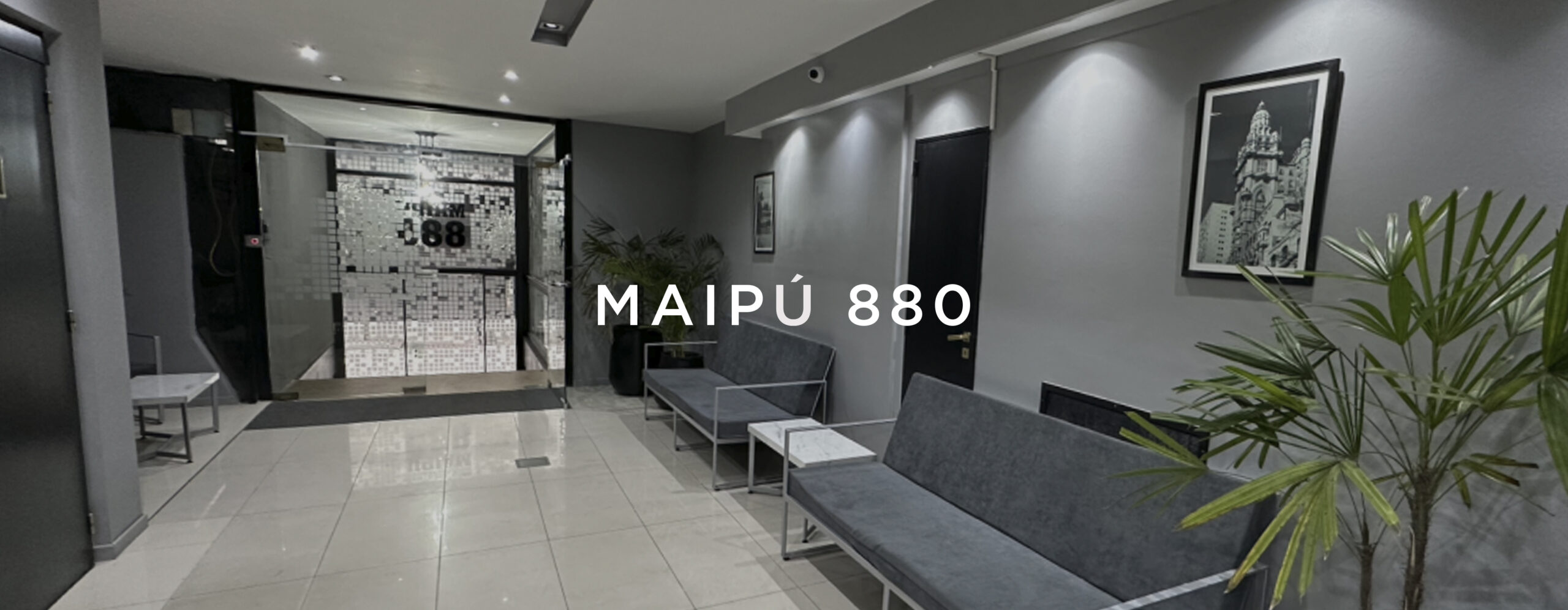 Maipu 880